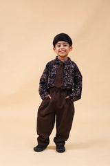 Boys Brown Long Sleeve Printed Shirt With Neck Tie And Pants Set