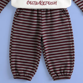 Girls White Graphic T-Shirt With Striped Pants Sets Sets