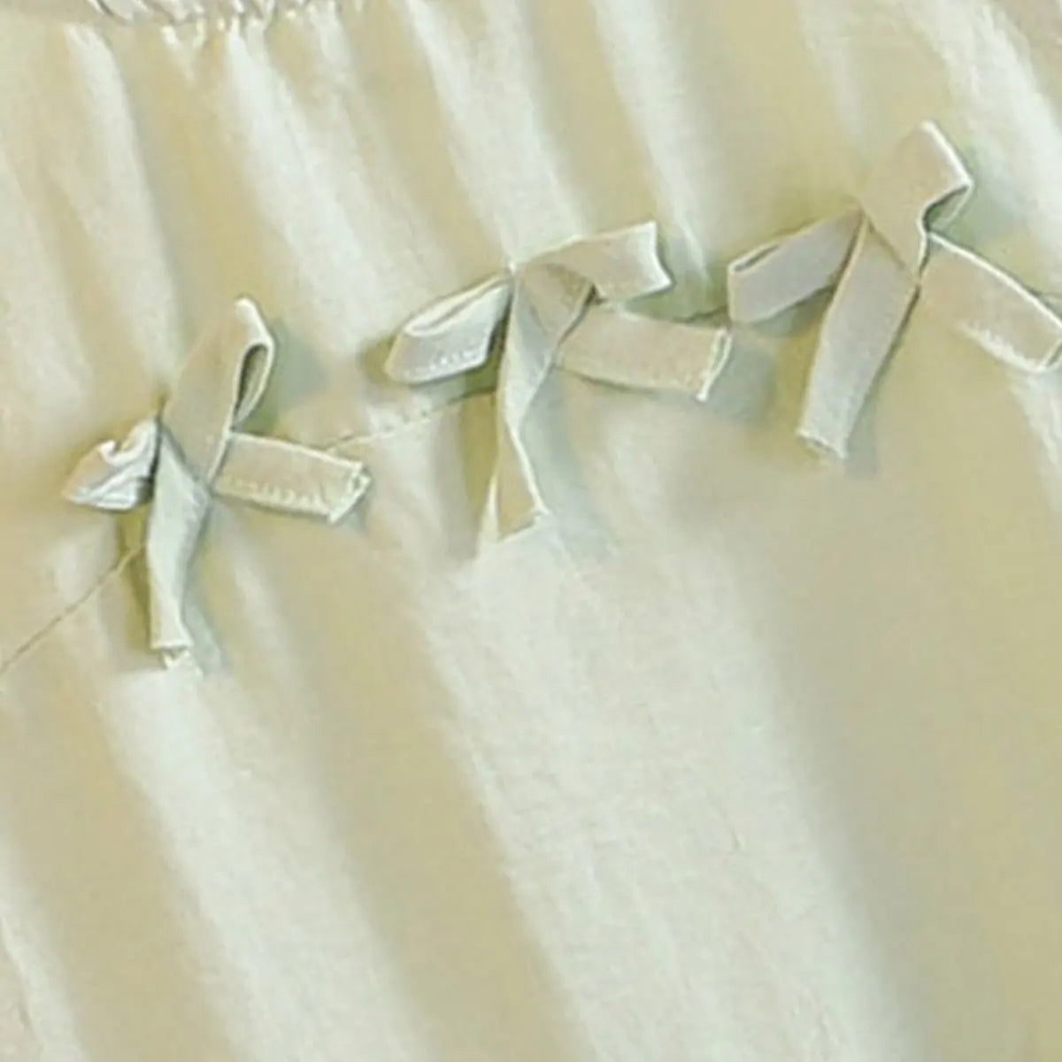 Girls Light Green Bow Appliqued A-line Dress With Ruffled Hem Casual Dresses