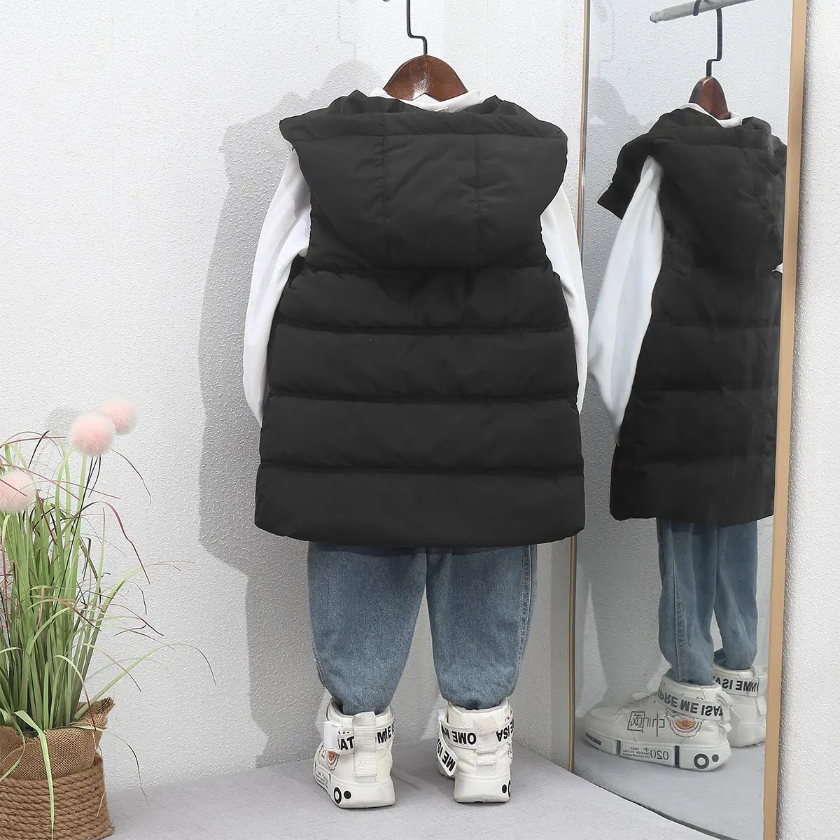 Girls Black Sleeveless Hooded Puffer Long Vest Coats & Jackets