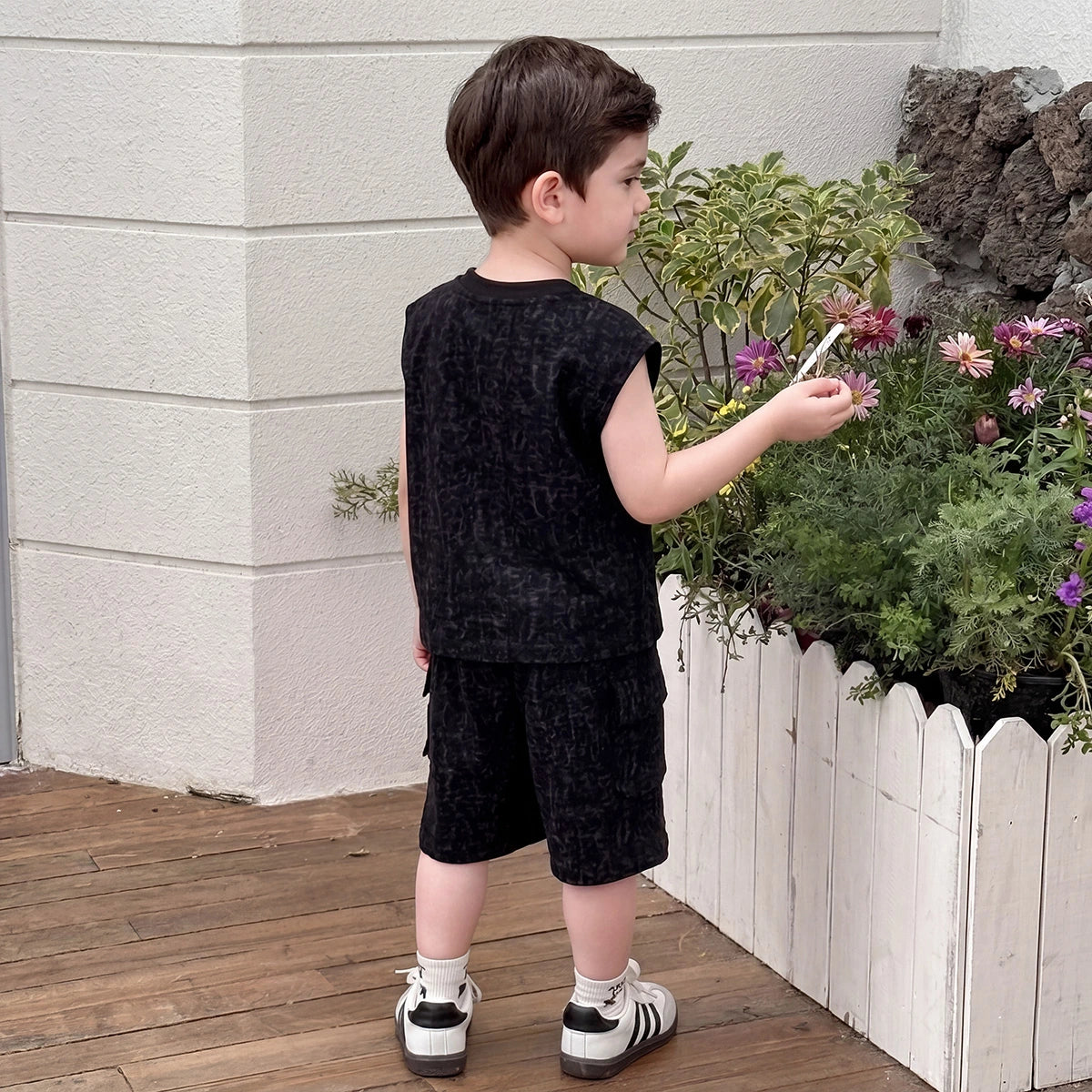 Boys Black Dinosaur Graphic T-Shirt With Shorts Sets Sets
