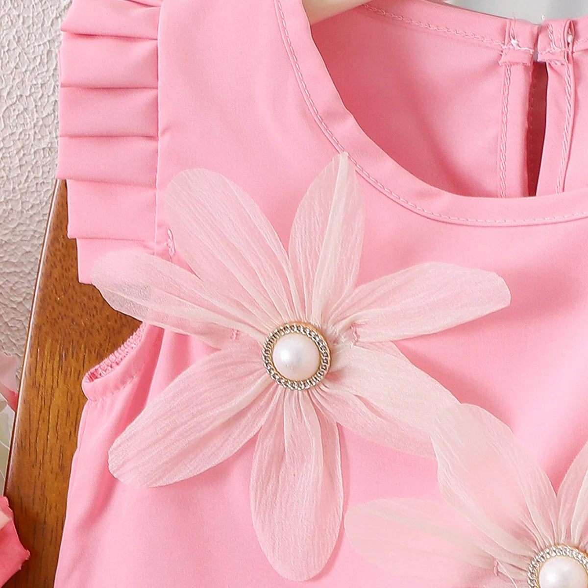 Girls Pink Flower Applique Flutter Sleeve Top With Shorts Sets 2 pc. Sets