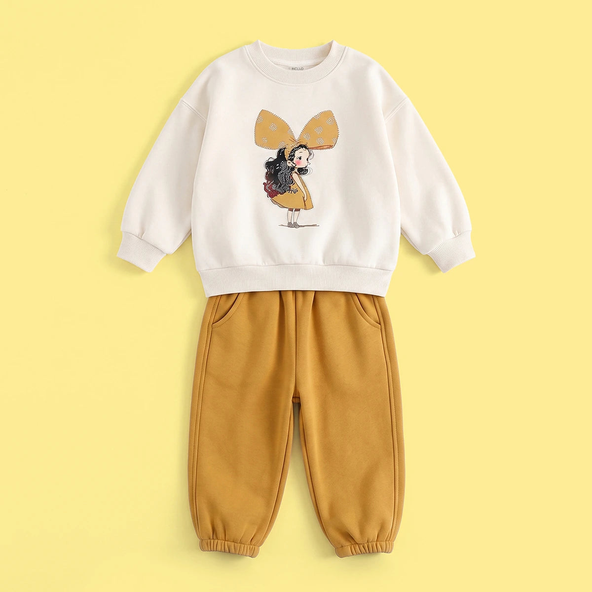 Girls Graphic Sweatshirt With Mustard Pants Sets Sets Mustard 1-2 Y