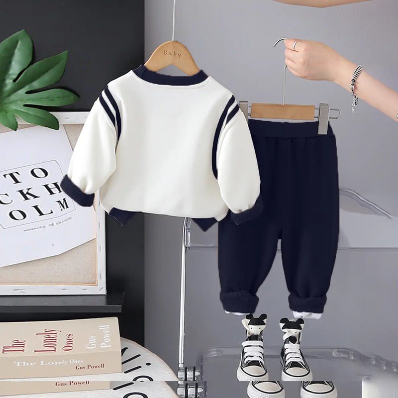 Boys Navy Blue Graphics Printed Sweatshirt With Jogger Sets Sets