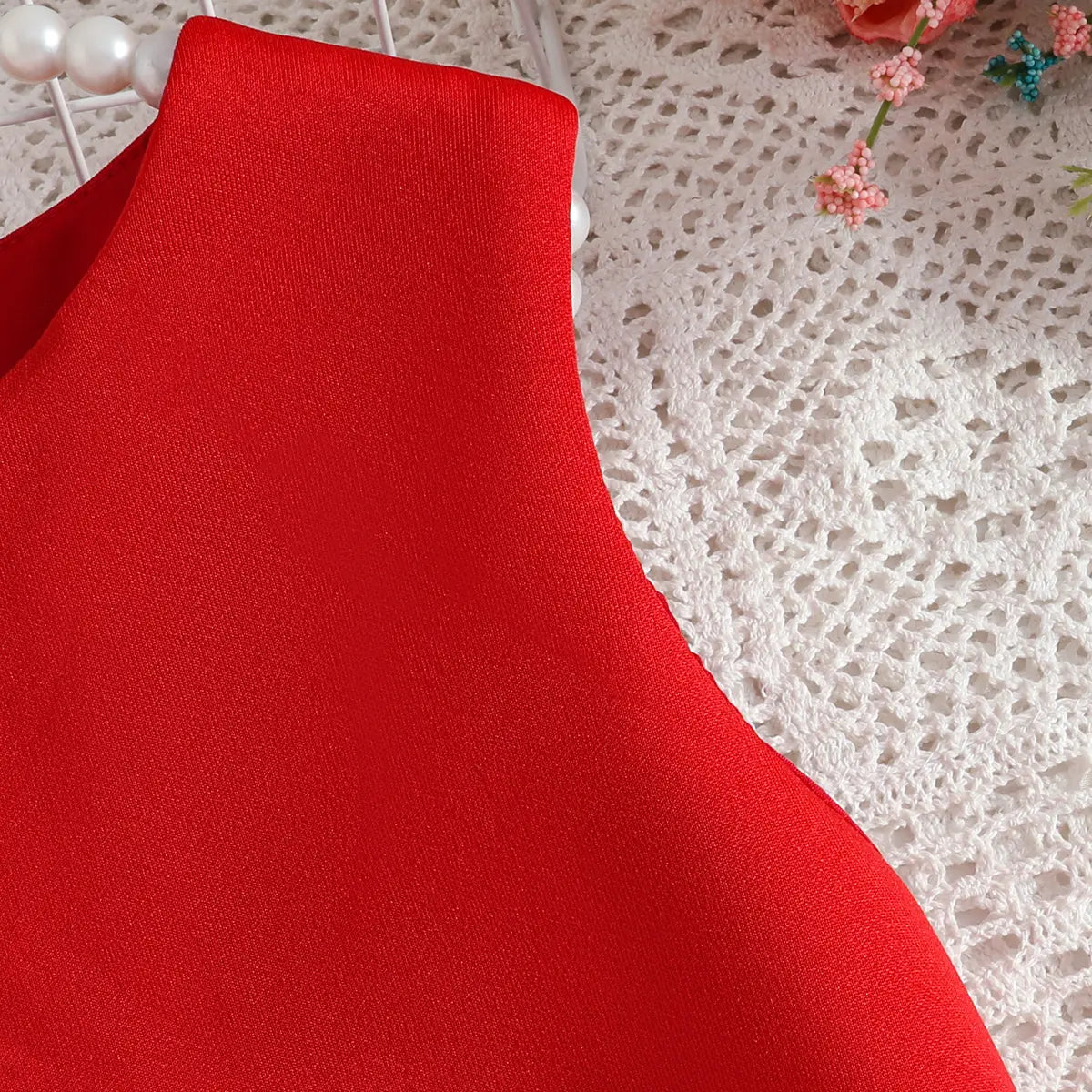 Girls Red Sleeveless A-line Party Wear Dress With Bow Applique Party Dresses