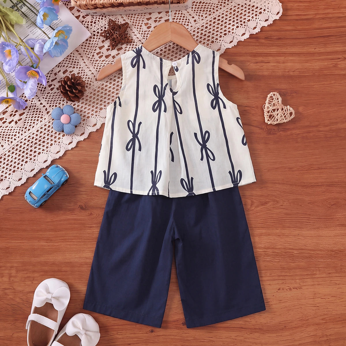 Girls Navy Blue Bow Print Sleeveless Top With Capri Sets 2 pc. Sets