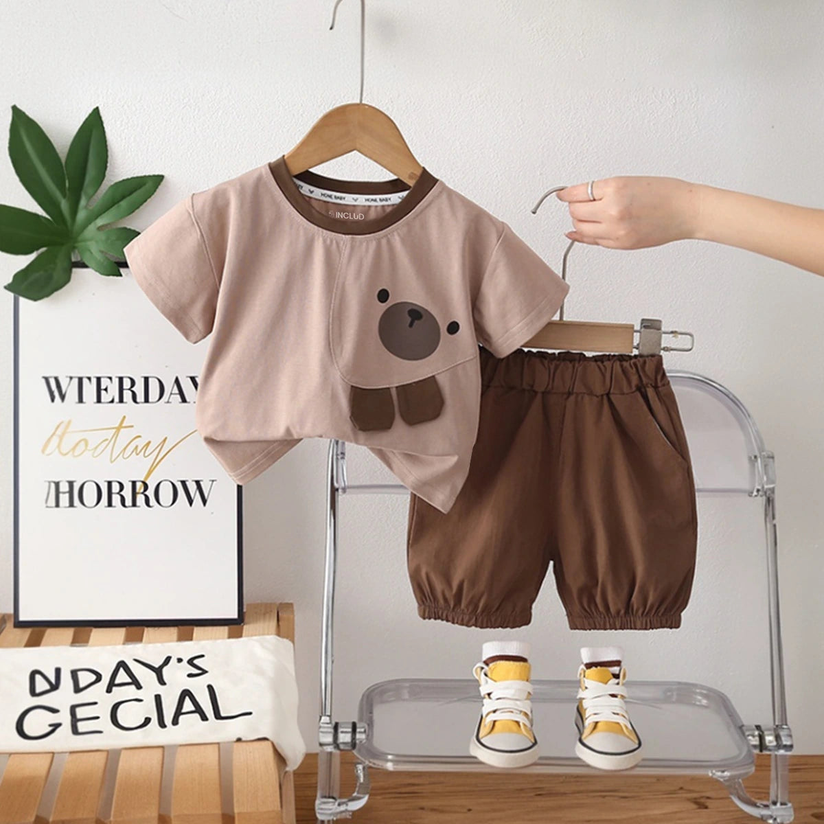 Boys Light Brown Bear Motif T-Shirt With Elasticated Shorts Sets Sets Light Brown 1-2 Y