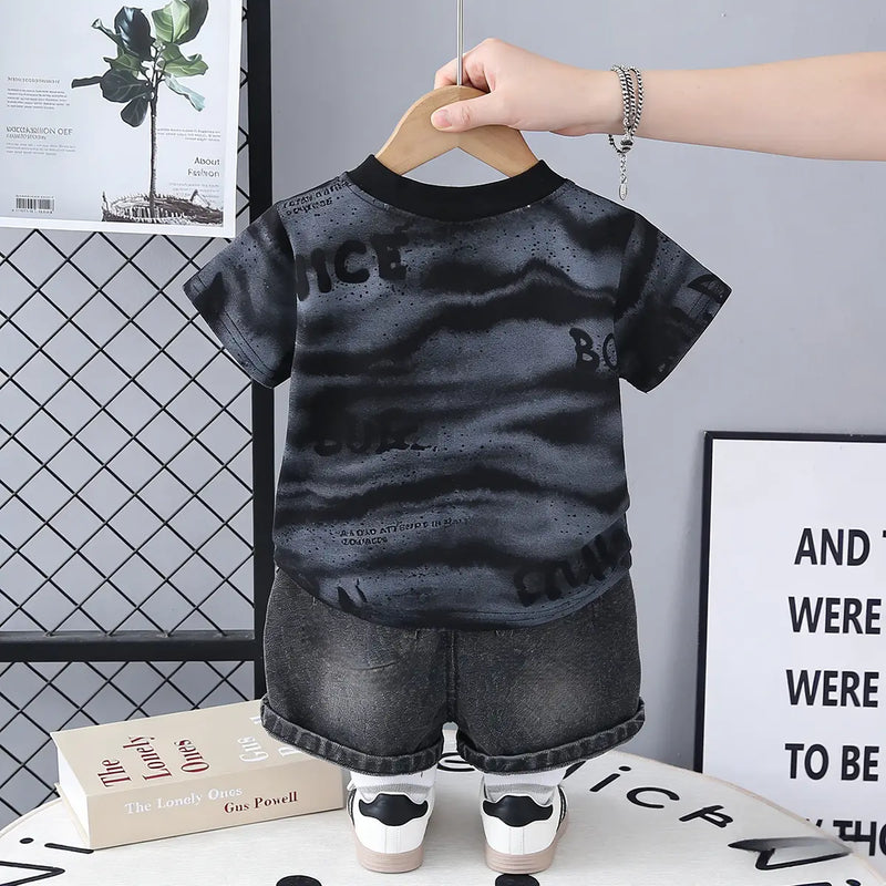 Boys Black Typographic Print T-Shirt With Denim Shorts Sets Sets