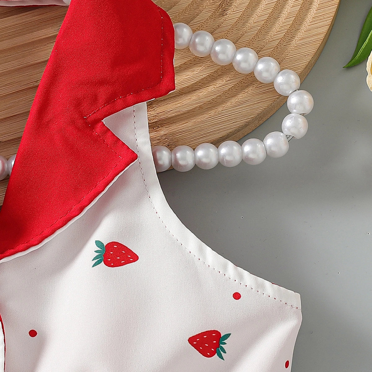 Girls White Strawberry Printed Sleeveless A-line Dress Casual Dresses