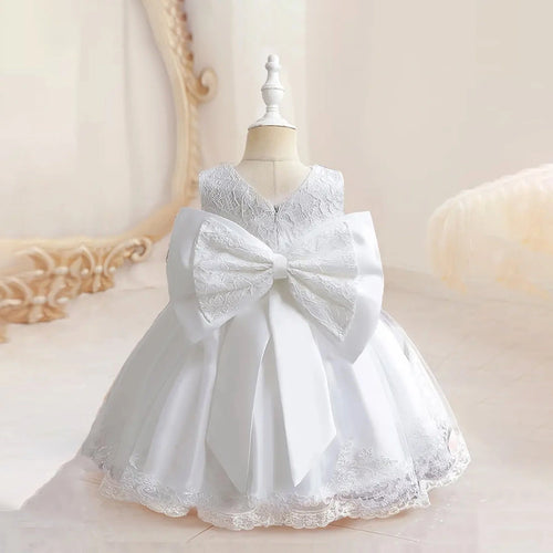 Girls White Sleeveless Scalloped Hem Party Wear Dress With Bow Party Dresses