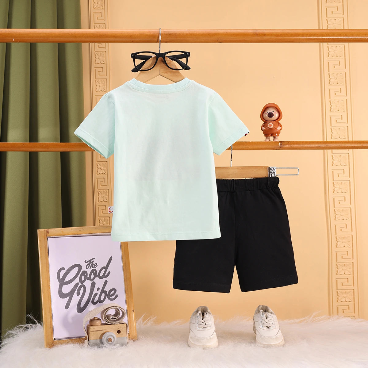 Boys Light Green Typography Print Short Sleeve T-Shirt With Drawstring Shorts Sets Sets