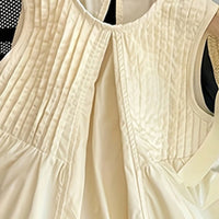 Girls Beige Sleeveless Pintucks Detailed A-line Dress With Hat Casual Dresses