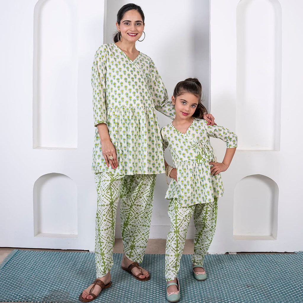 Green Printed Mom & Daughter Kurti with Dhoti Pants Set Mom & Daughter Green S 1-2 Y