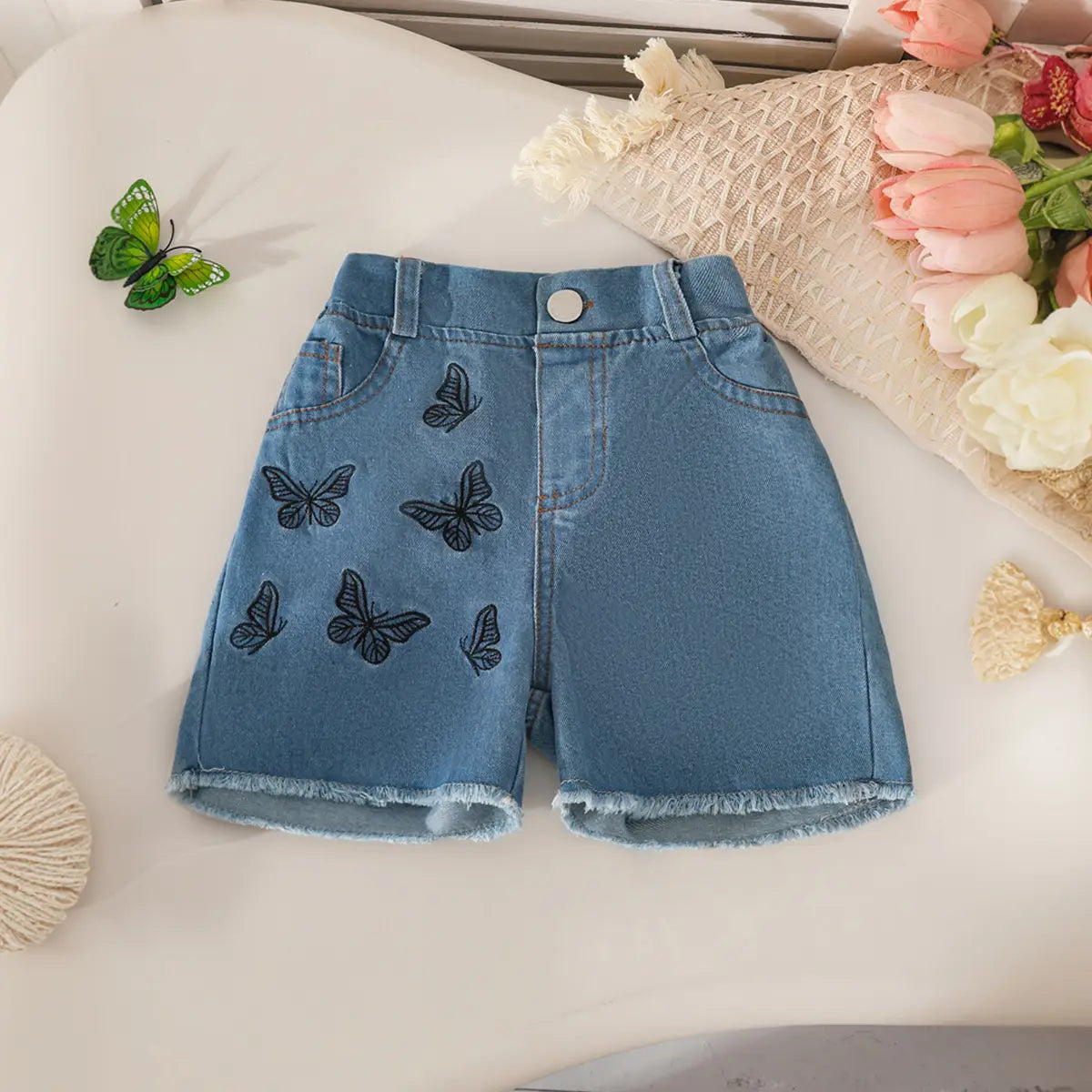 Girls Black Graphics Top With Embroidered Denim Shorts Set Sets