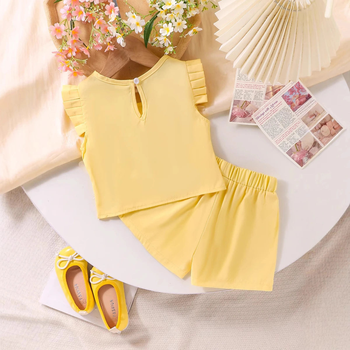 Girls Yellow Floral Applique Flutter Sleeve Top With Shorts Sets 2 pc. Sets