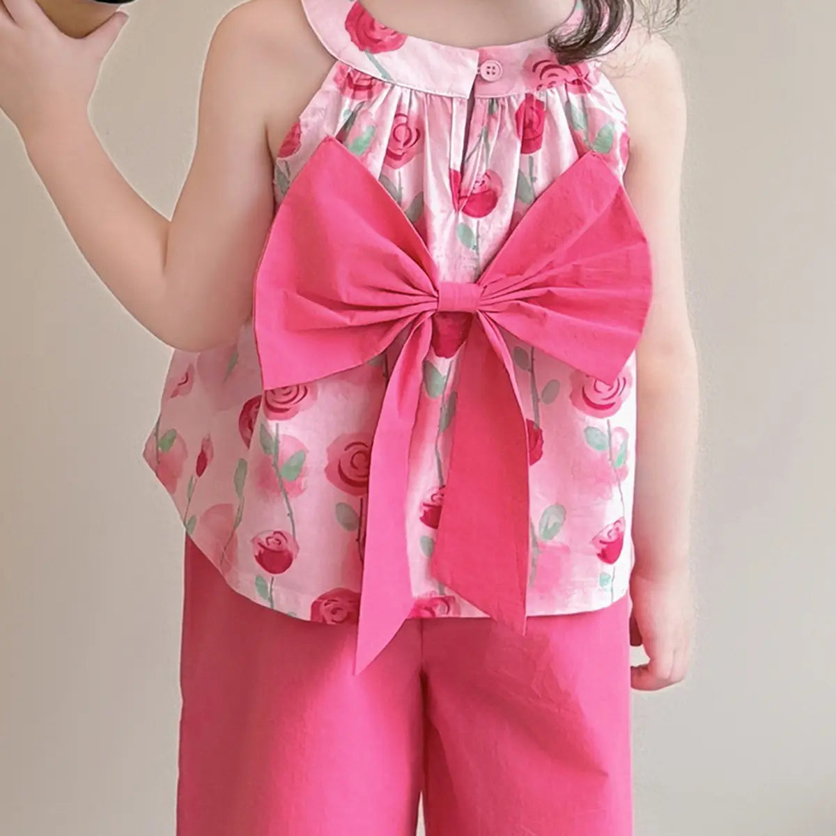 Girls Pink Floral Print Sleeveless Top With Capris Sets Sets