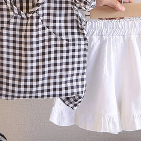 Girls Black Checked Top With Ruffled Hem Shorts Sets Sets