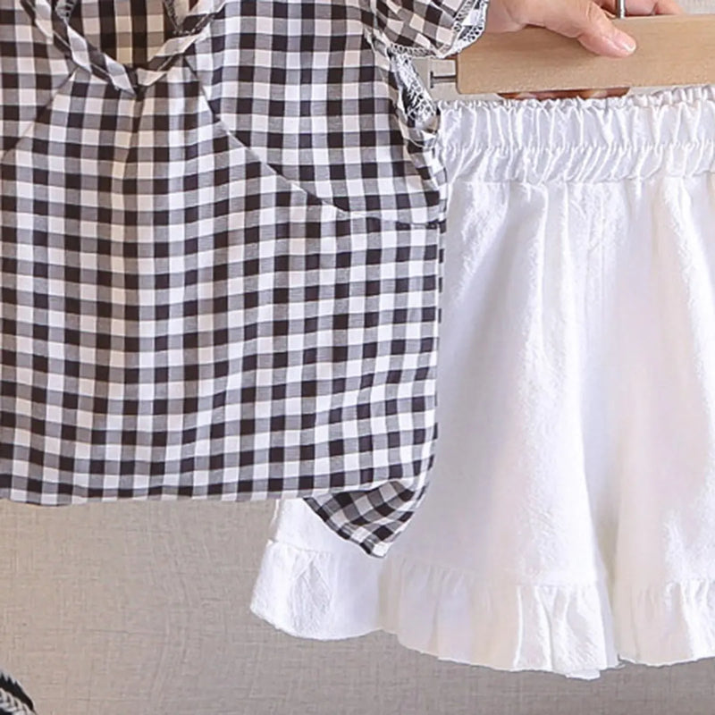 Girls Black Checked Top With Ruffled Hem Shorts Sets Sets
