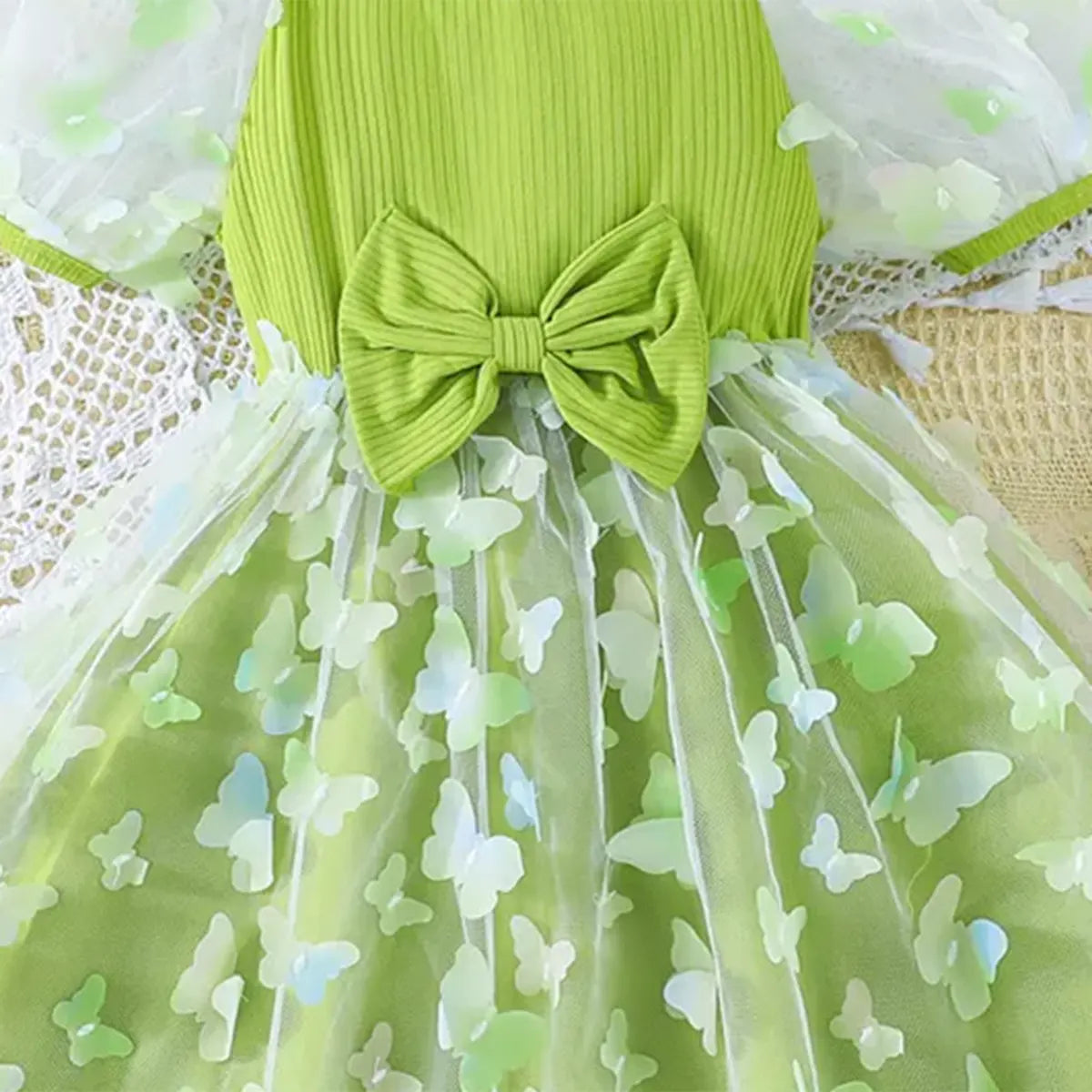 Girls Light Green 3D Butterfly Applique Fit & Flare Dress With Puff Sleeves Casual Dresses
