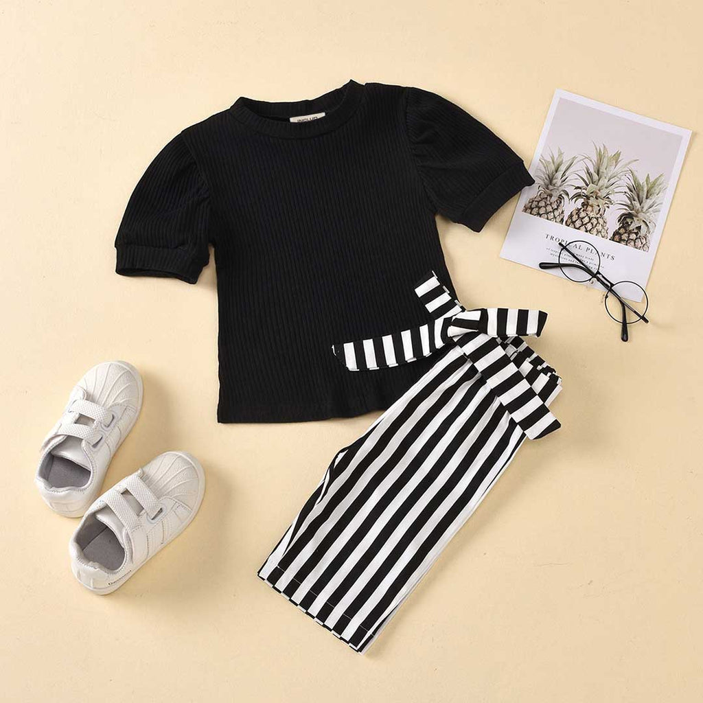 Girls Short Sleeve Top With Striped Shorts