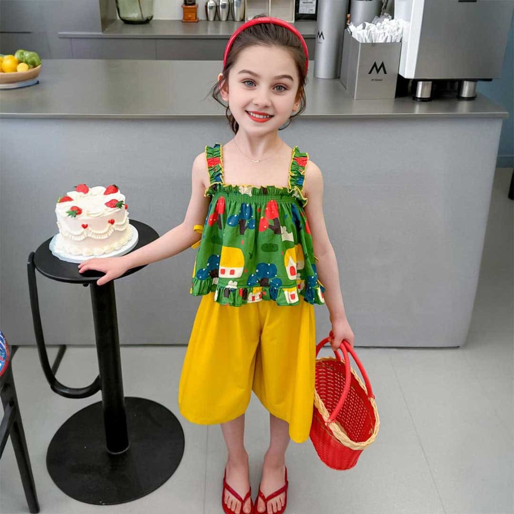 Girls Printed Sleeveless Top With Flared Shorts Set