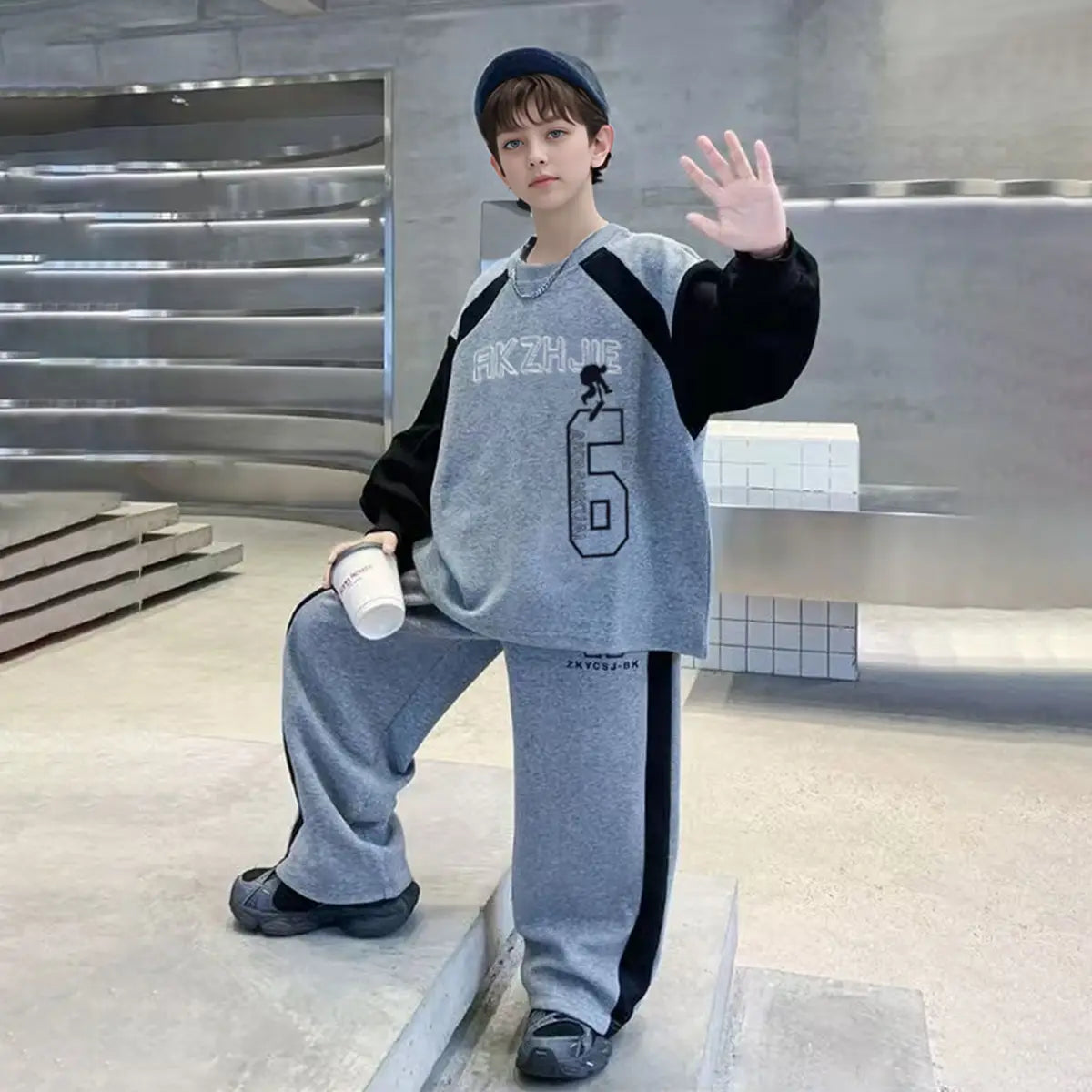 Boys Grey Alphanumeric Printed Oversized t-Shirt With Pants Set Sets