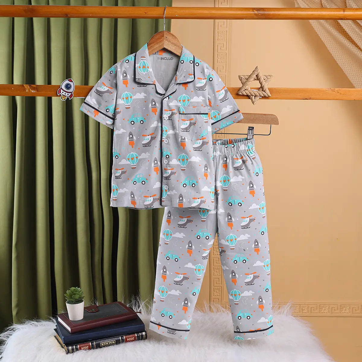 Girls Grey Hot Air Balloon Print Short Sleeve Shirt With Elasticated Pants Sets Sets Grey 2-3 Y