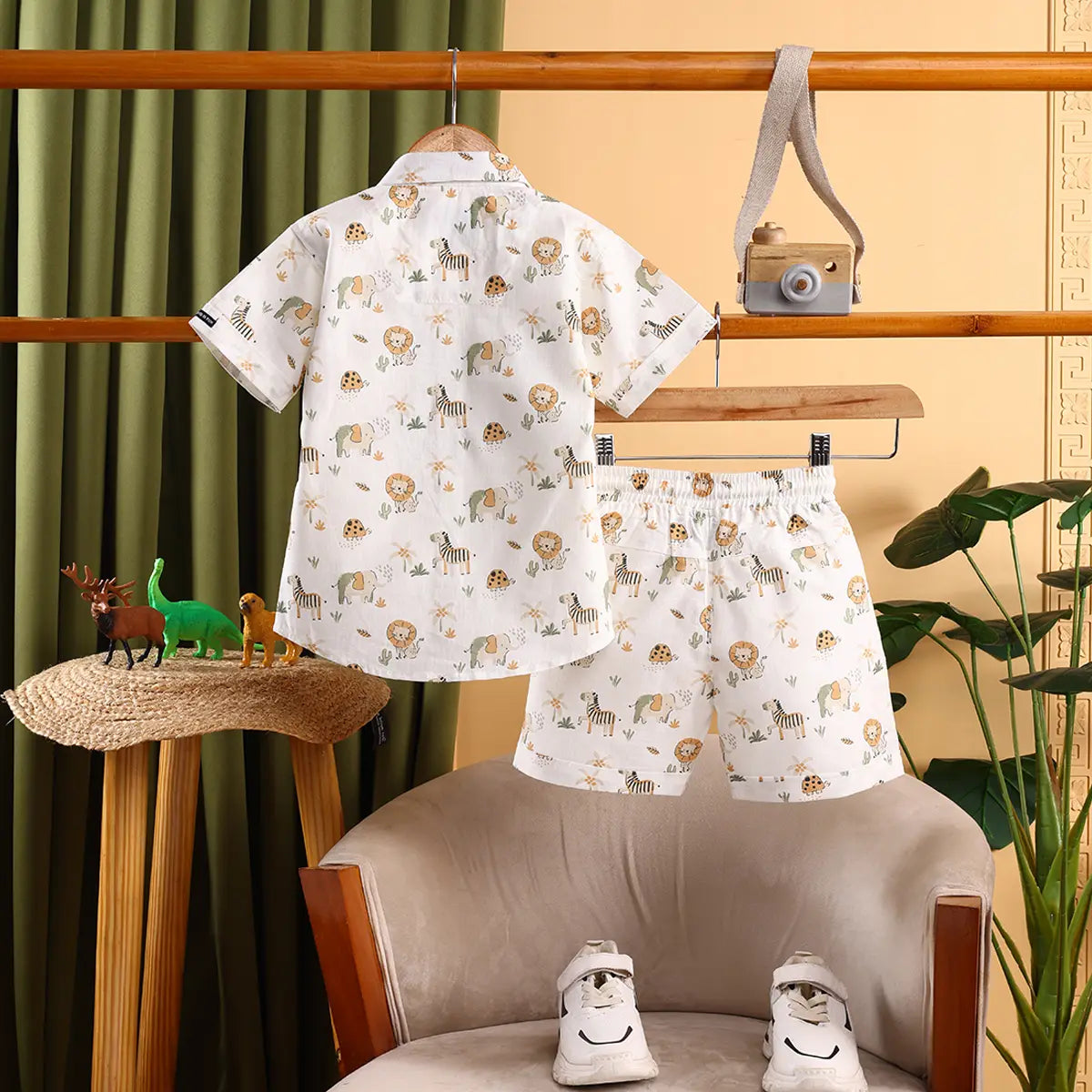 Boys Multicolor Animal Printed Shirt With Printed T-Shirt and Shorts Sets Sets