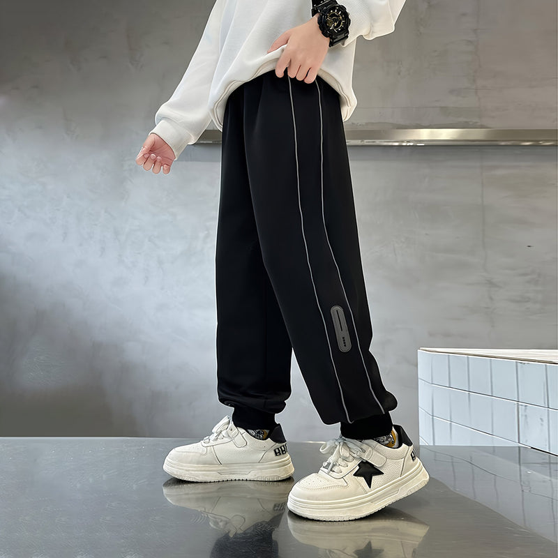 Boys Black Solid Elasticated Joggers Trackpants & Joggers