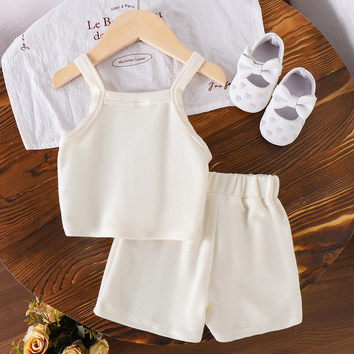Girls Off White Floral Applique Sleeveless Top With Elasticated Shorts Sets 2 pc. Sets