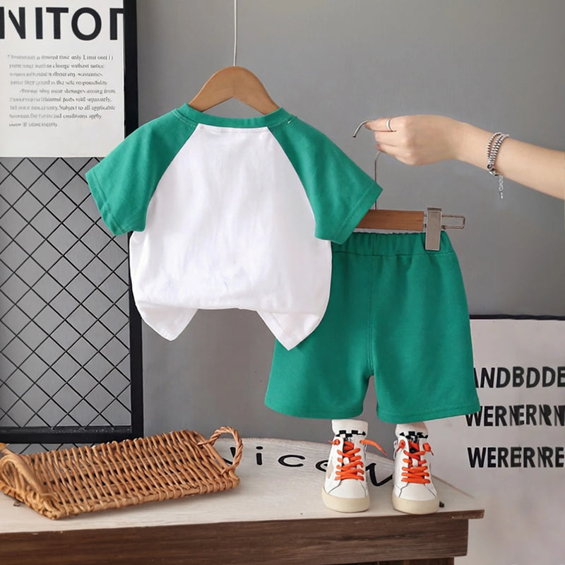 Boys White Graphics Short Sleeves T-Shirt With Shorts Set Sets