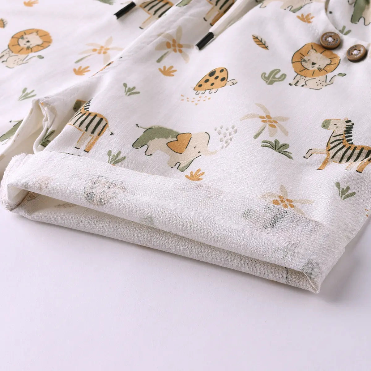 Boys White Animal Printed Shirt With Printed T-Shirt and Shorts Sets Sets