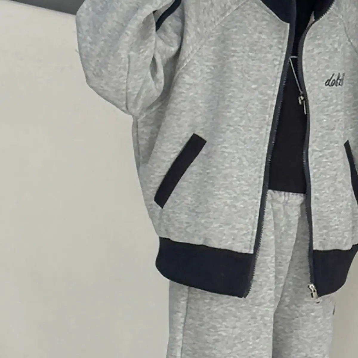 Girls Grey Zipper Jacket With Pant Sets Sets