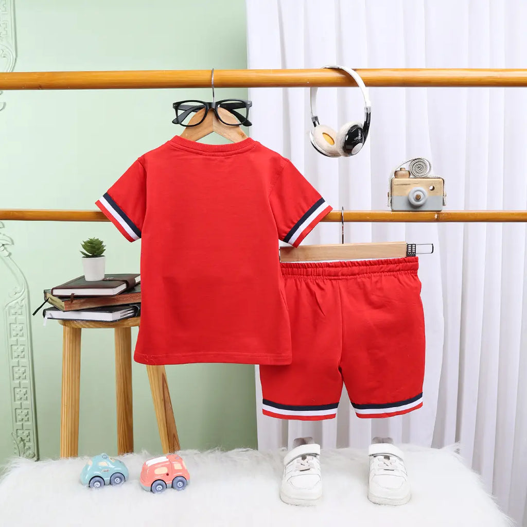 Boys Red Typographic Printed Short Sleeve T-Shirt With Drawstring Shorts Sets Sets