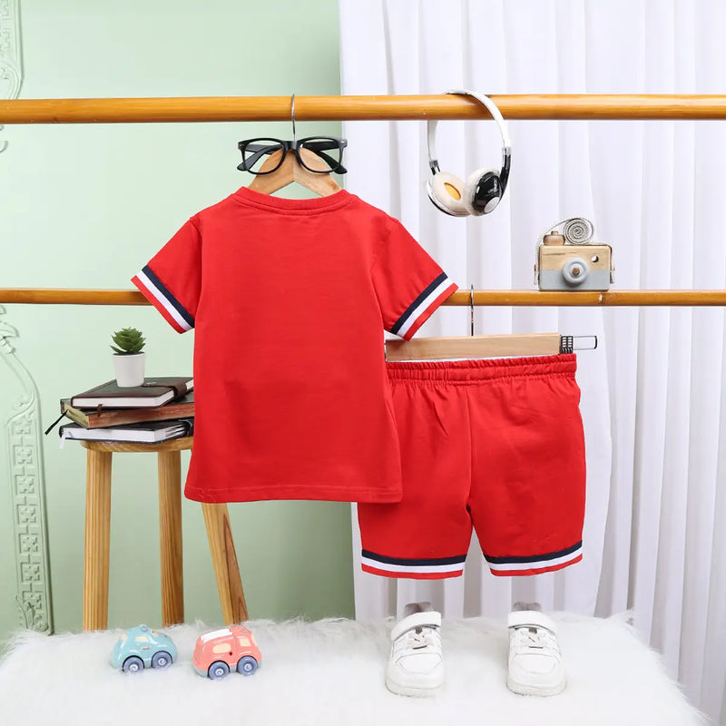 Boys Red Typographic Printed Short Sleeve T-Shirt With Drawstring Shorts Sets Sets