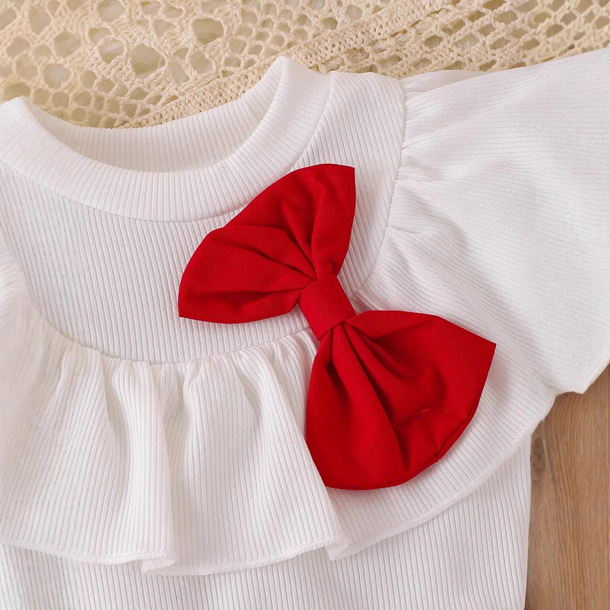 Girls White Bow Applique Short Sleeve Top With Pleated Skirt Sets 2 pc. Sets