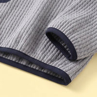 Boys Grey Textured Sweatshirt With Denim Pants Sets Sets