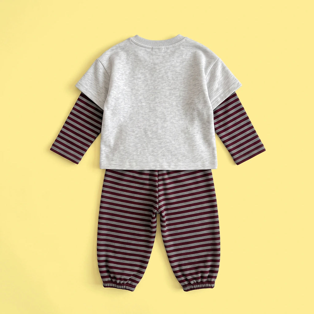 Girls Grey Graphic T-Shirt With Striped Pants Sets Sets