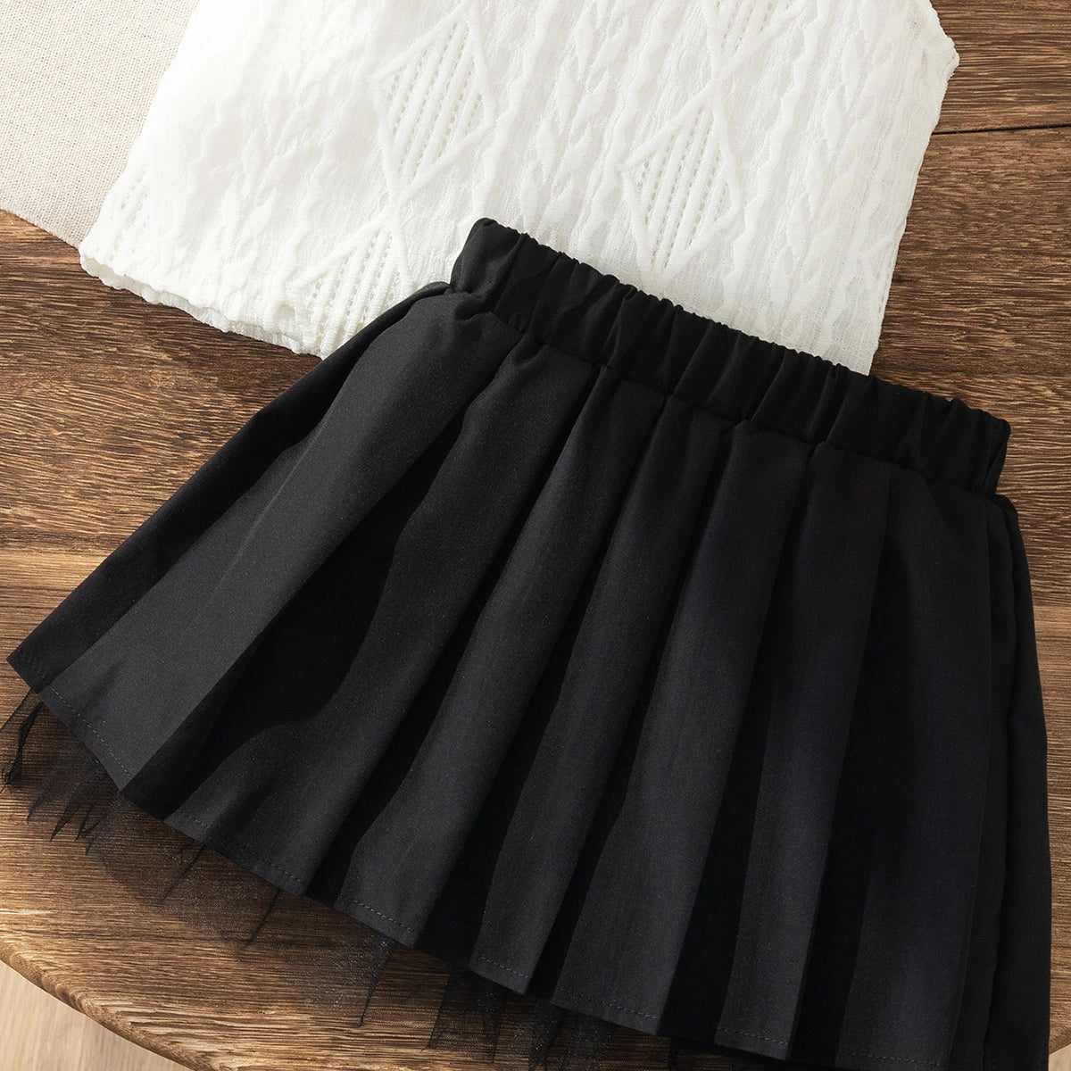 Girls White Flower Applique Flutter Sleeve Top With Skirt Sets 2 pc. Sets