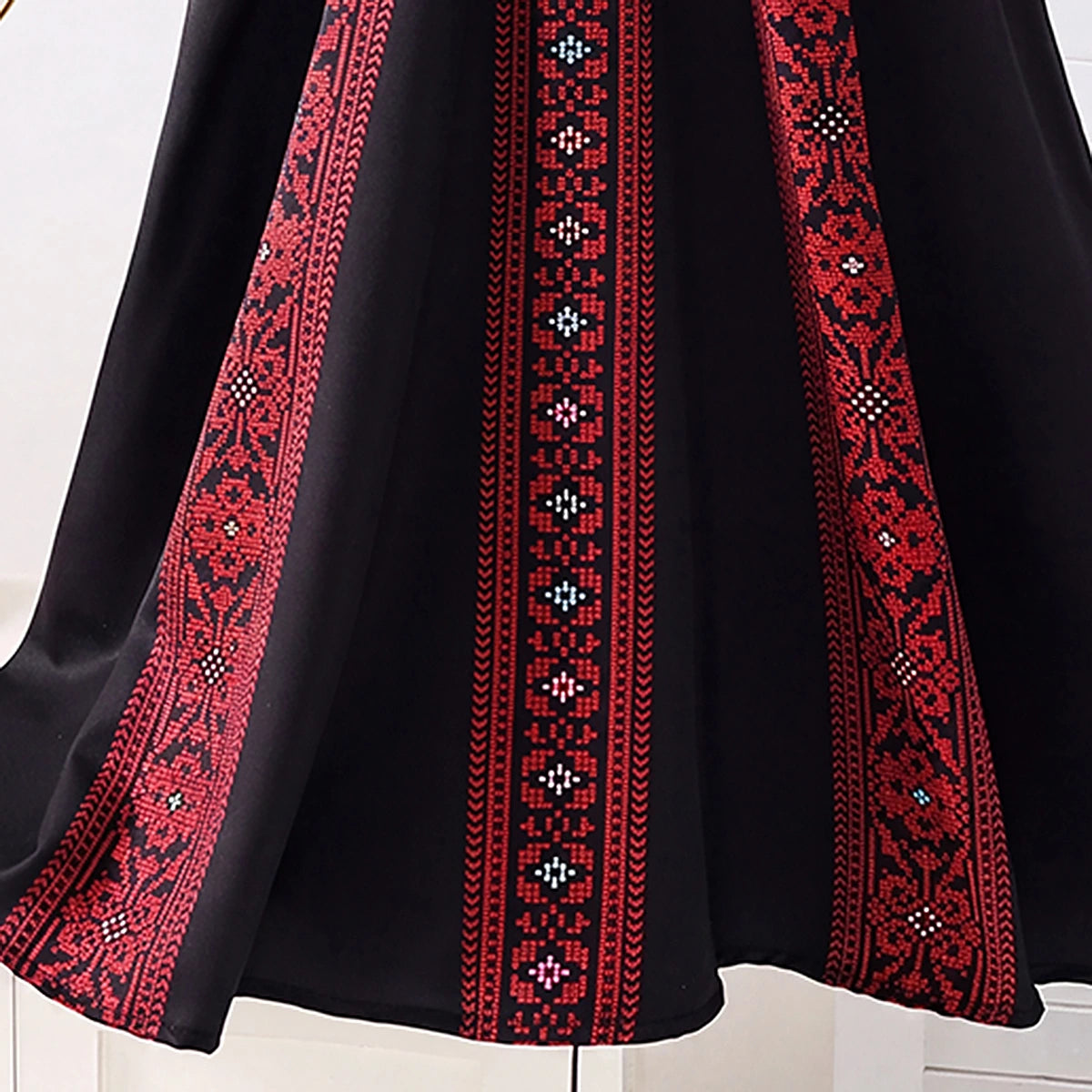 Girls Black Geometric Print Round Neck Fit & Flare Dress Casual Dresses