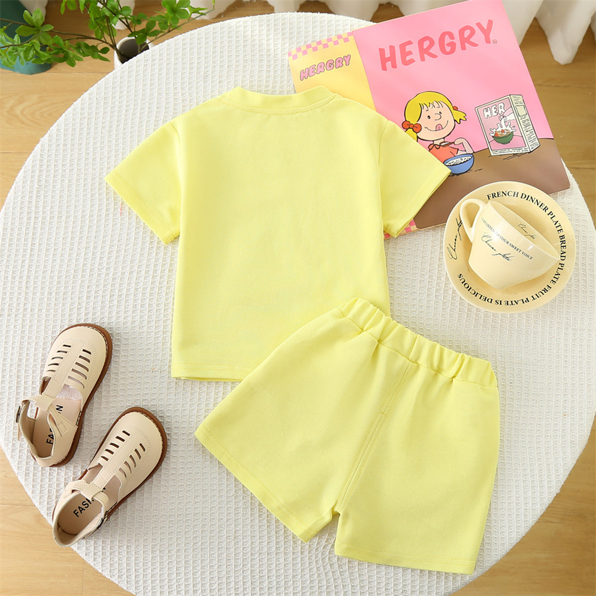 Girls Yellow Cartoon Printed T-shirt with Knitted Shorts Set Sets
