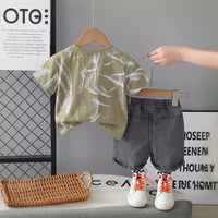 Boys Green Typographic Print Short Sleeves T-Shirt With Denim Shorts Set Sets