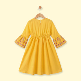 Girls Yellow Ethnic Motifs Print Fit & Flare Dress Casual Dresses