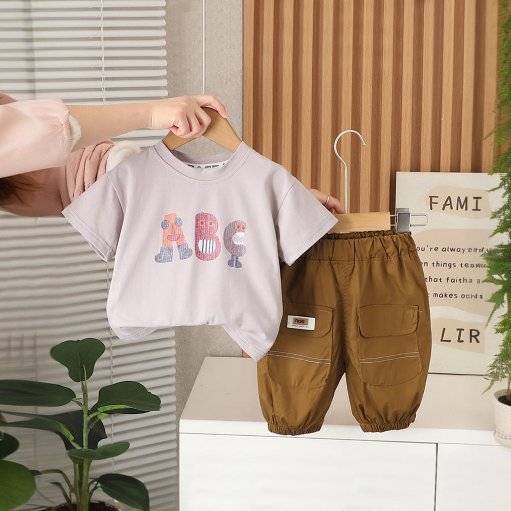 Boys Grey Printed T-shirt with Brown Trousers Set Sets