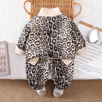 Boys Off-White Animal Print Zipper Jacket with T-shirt & Joggers Set Sets