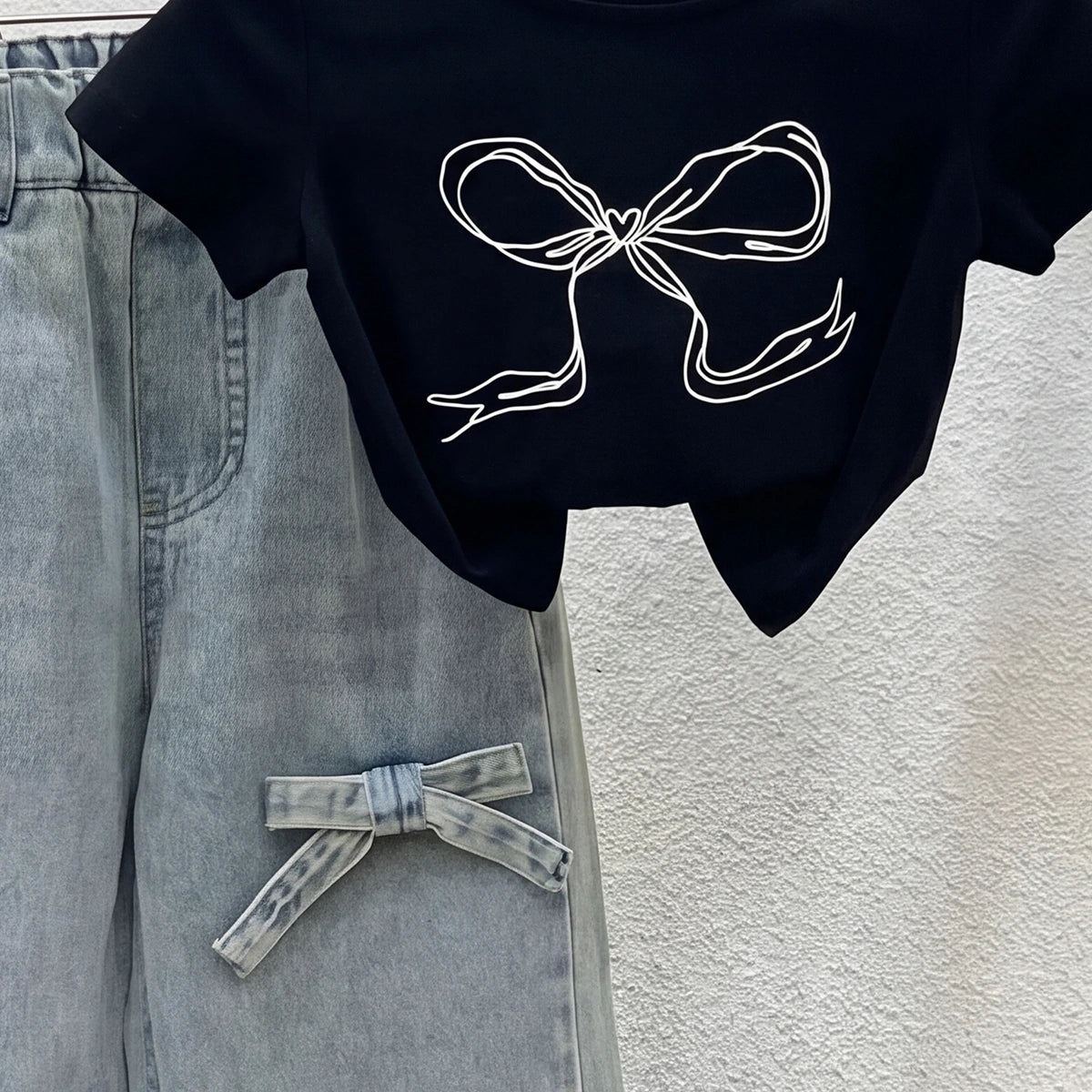 Girls Black Bow Print Short Sleeve T-Shirt With Denim Jeans Sets 2 pc. Sets