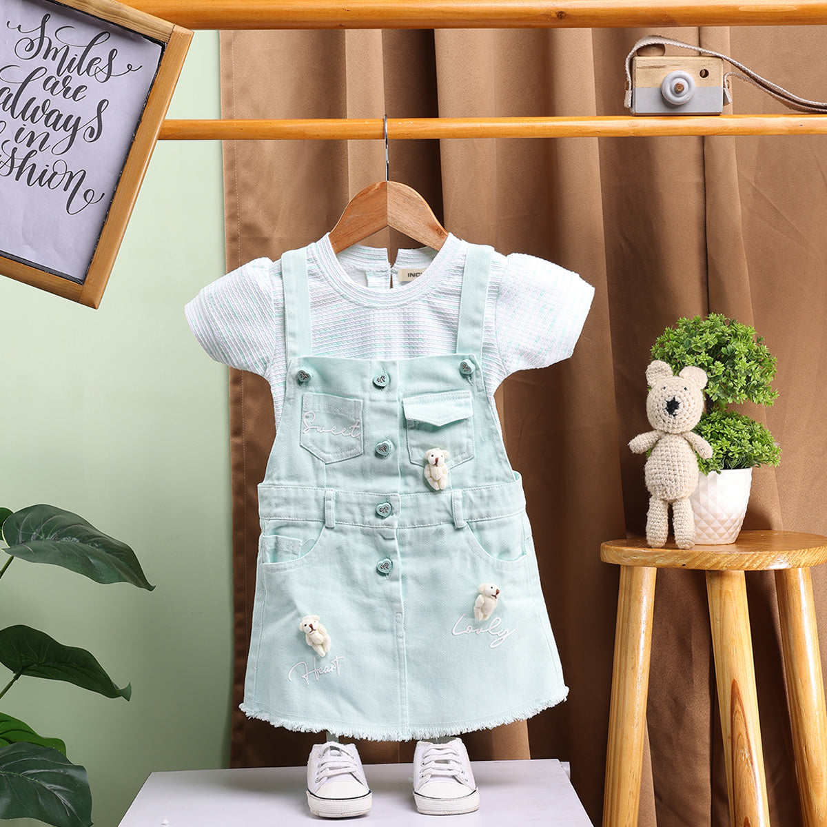 Girls Green Embroidered Dungaree With Stripe T-Shirt Sets 2 pc. Sets Green 12-18 M