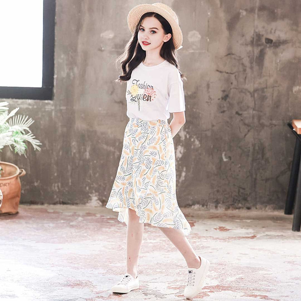 Girls Fashion Queen Print T-Shirt With Leaf Printed Skirts Set 2 pc. Sets   