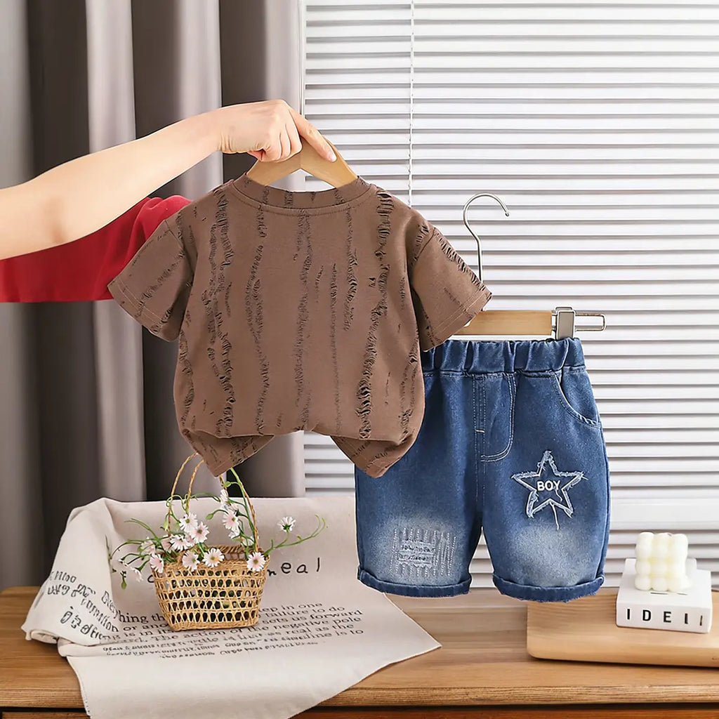 Boys Dark Brown Distress Print Star Applique T-Shirt With Denim Shorts Sets Sets