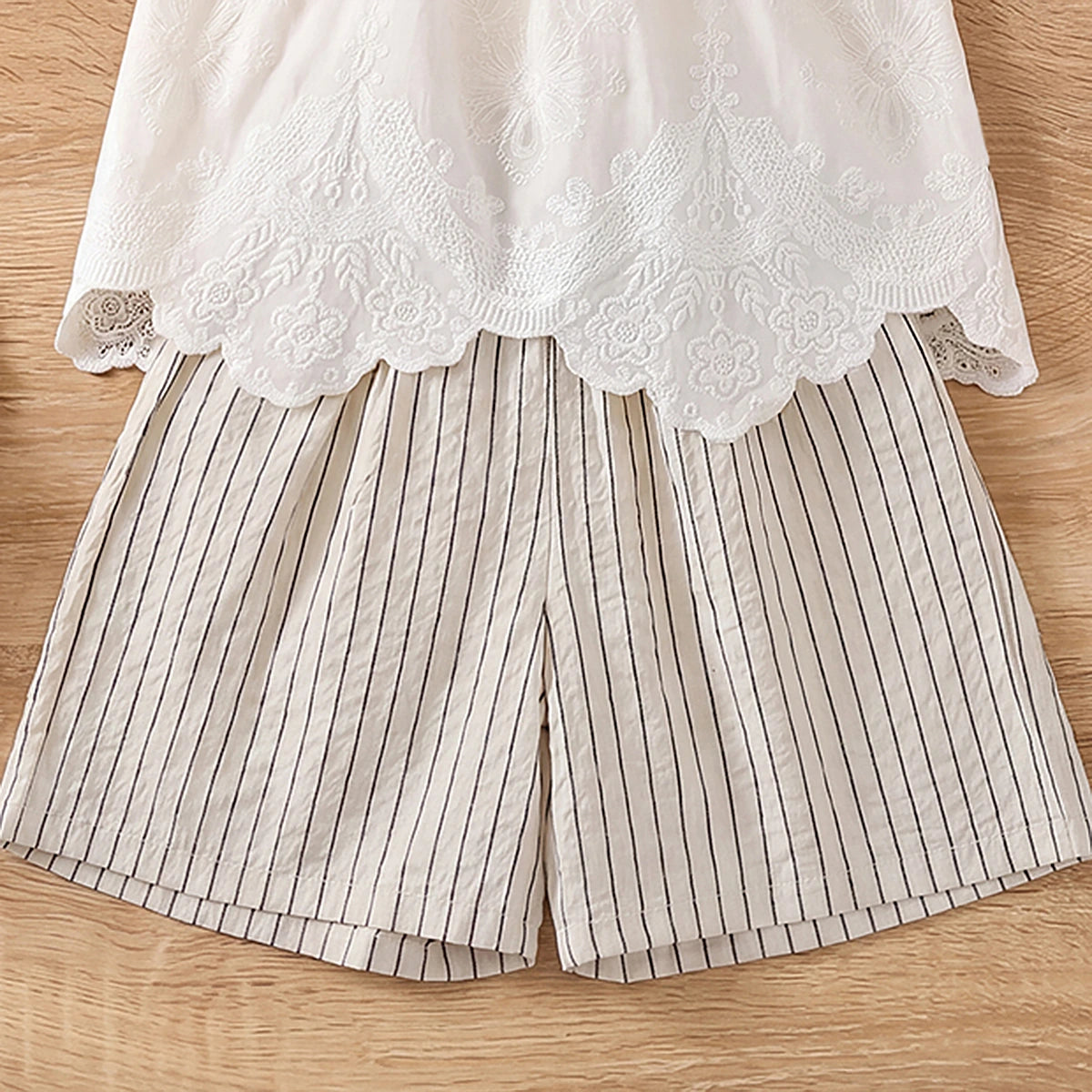 Girls White Sleeveless Scalloped Top With Striped Shorts Sets 2 pc. Sets